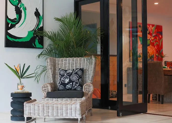 Ocean Two 3br Private Pool In Oberoi