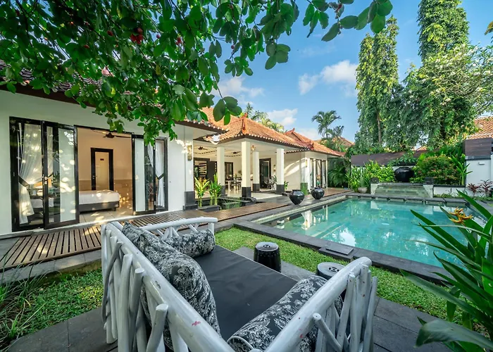 Ocean Two 3br Private Pool In Oberoi * Seminyak (Bali)